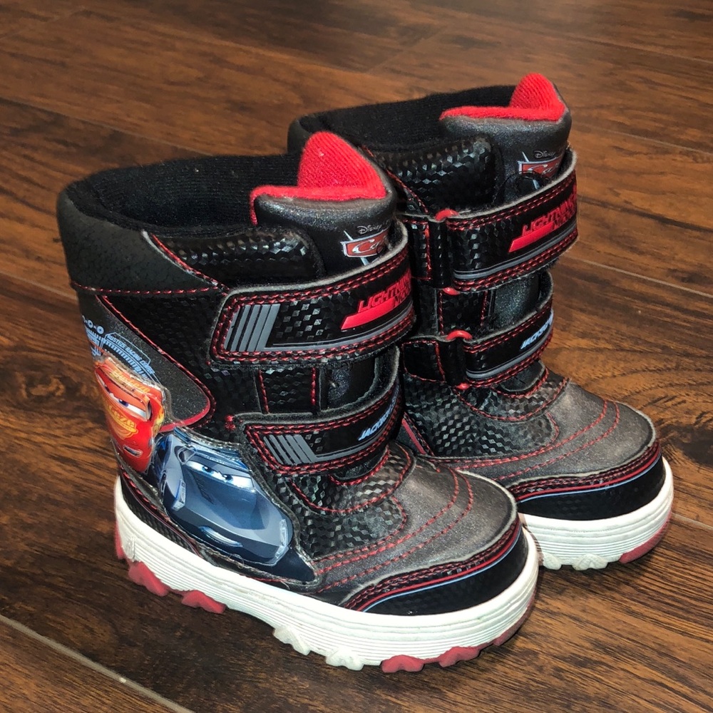 Toddler snow boots - Cars